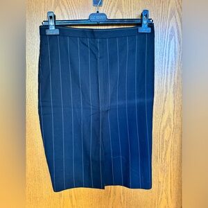 Holt Renfrew Pinstripe skirt size 4, wool blend